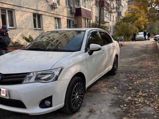 2015 Toyota Corolla Axio XI (E160, E170, E180), белый, 930000 рублей, вид 1