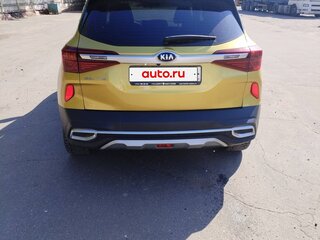 2021 Kia Seltos I, жёлтый, 1800000 рублей, вид 3