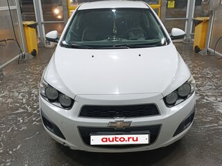 2012 Chevrolet Aveo II, белый, 600000 рублей, вид 1