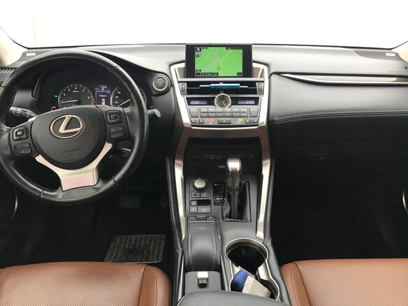 2017 Lexus NX 300 I Рестайлинг, белый - вид 4