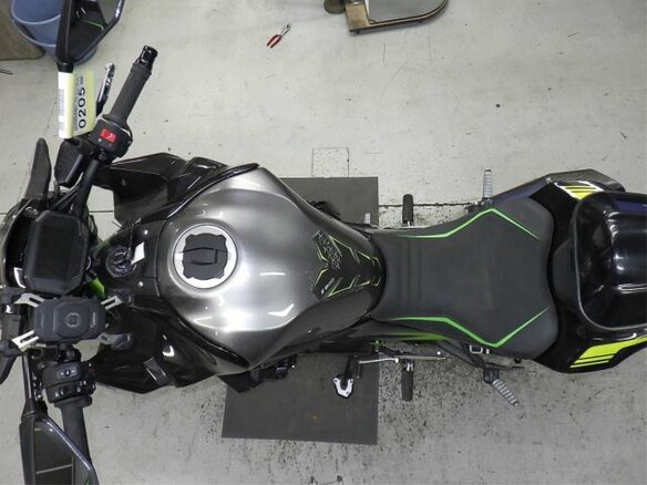 2020 Kawasaki Z 900, чёрный, 860000 рублей - вид 18