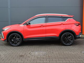 2023 Geely Coolray I Рестайлинг, красный, 2099000 рублей, вид 2