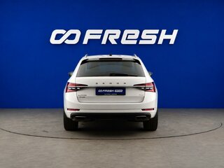 2020 Skoda Superb III Рестайлинг, белый, 3999999 рублей, вид 4