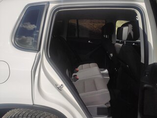 2012 Volkswagen Tiguan I Рестайлинг, белый, 1600000 рублей, вид 3