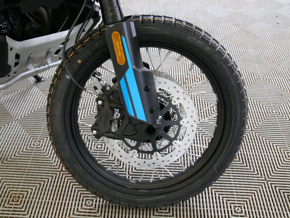 2025 CFMoto 800MT-X, синий - вид 12