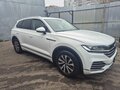2020 Volkswagen Touareg III, белый, 5850000 рублей