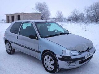 2001 Peugeot 106 I Рестайлинг, серебристый, 150000 рублей, вид 2