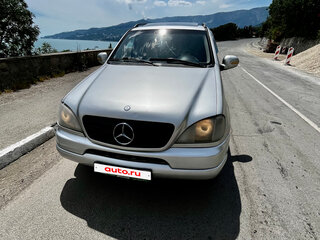 2000 Mercedes-Benz M-Класс 320 I (W163), серый, 595000 рублей, вид 3