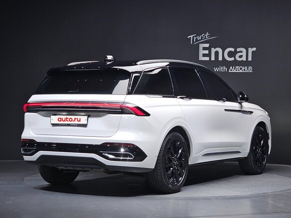 2024 Lincoln Nautilus II, белый, 5995700 рублей - вид 1