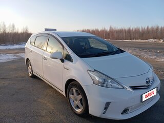 2012 Toyota Prius Alpha I (ZVW40/41), белый, 1100000 рублей, вид 3