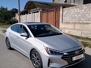 2018 Hyundai Elantra VI (AD) Рестайлинг, серебристый, 2500000 рублей, вид 2