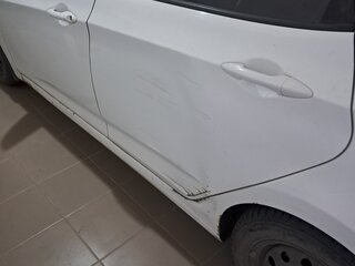 2011 Hyundai Solaris I, серебристый, 600000 рублей, вид 4