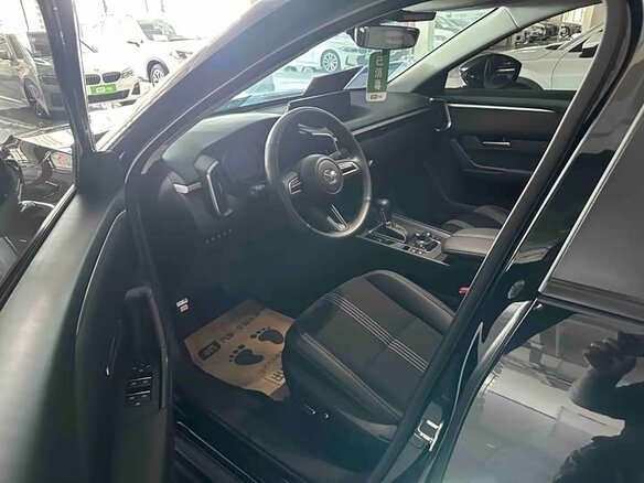 2023 Mazda CX-50, чёрный, 2094400 рублей - вид 5