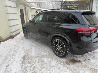 2019 Mercedes-Benz GLE 400 d II (V167), чёрный, 6500000 рублей, вид 3
