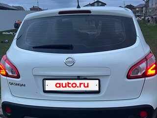 2013 Nissan Qashqai I Рестайлинг, белый, 1100000 рублей, вид 3