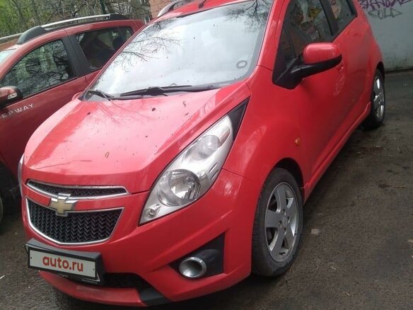 2010 Chevrolet Spark III, красный