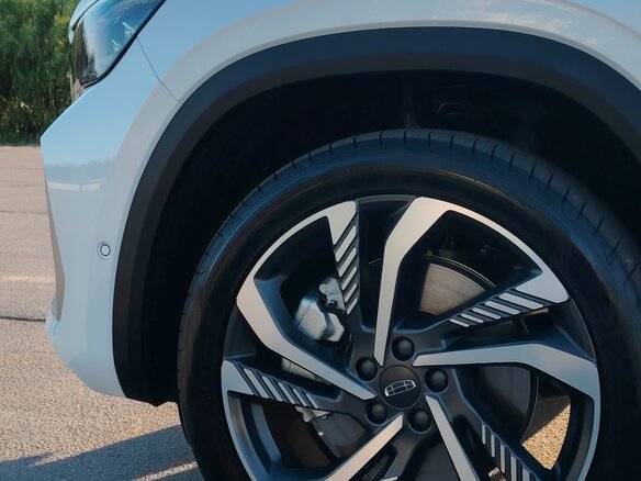 2024 Geely Monjaro I, белый, 3800000 рублей - вид 13