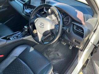 2017 Toyota C-HR I, белый, 1950000 рублей, вид 5