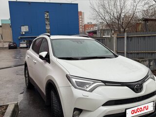 2018 Toyota RAV4 IV (XA40) Рестайлинг, белый, 2750000 рублей, вид 3