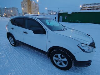 2011 Nissan Qashqai I Рестайлинг, белый, 1050000 рублей, вид 3