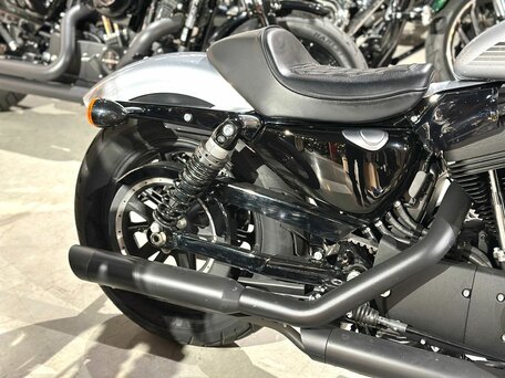 2020 Harley-Davidson Sportster 1200, белый, 1590000 рублей, вид 4