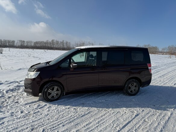 2010 Honda Stepwgn IV, пурпурный, 1530000 рублей - вид 6