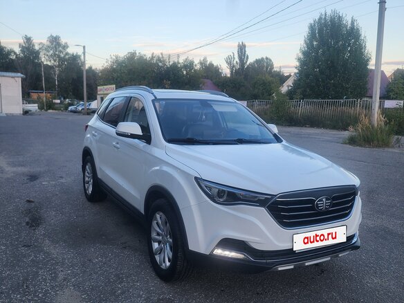 2020 FAW Besturn X40 I, белый - вид 3