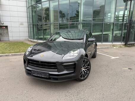2022 Porsche Macan I Рестайлинг 2, серый, 7245000 рублей, вид 2