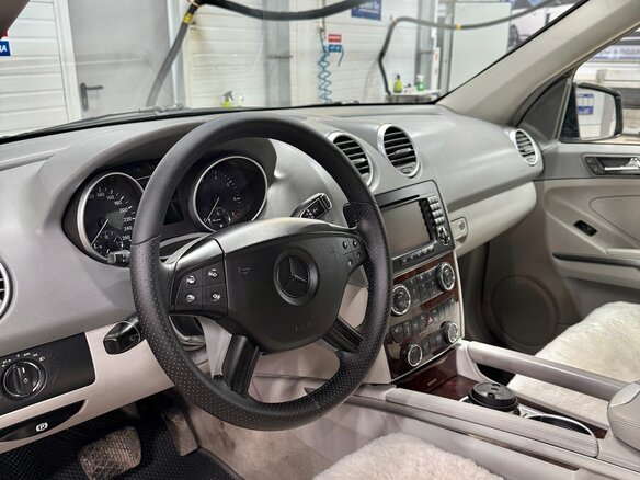 2008 Mercedes-Benz M-Класс 350 II (W164) Рестайлинг, серебристый, 1300000 рублей - вид 7