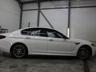 2018 BMW 5 серии 520d xDrive VII (G30/G31/G38), белый, 3650000 рублей, вид 4