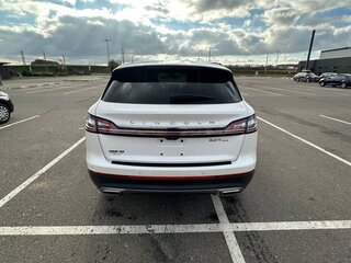 2019 Lincoln Nautilus I, белый, 2700000 рублей, вид 3