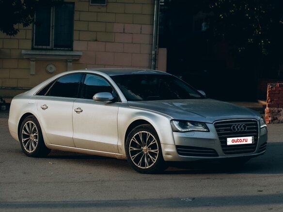 2010 Audi A8 III (D4), серый, 1300000 рублей - вид 3