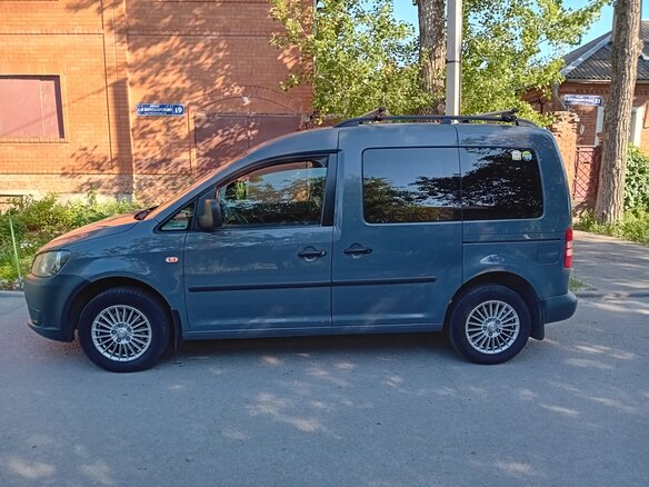 2013 Volkswagen Caddy III Рестайлинг, серый, 900000 рублей - вид 4
