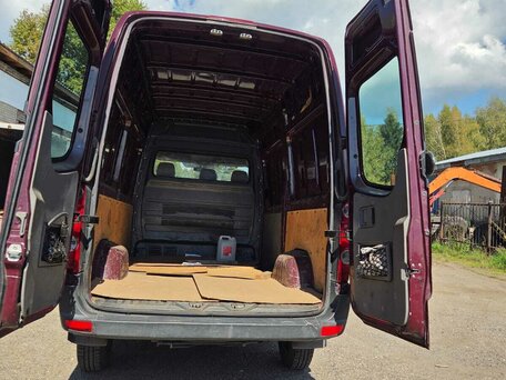 2009 Volkswagen Crafter, пурпурный, 1299000 рублей, вид 5