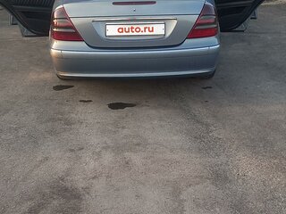 2004 Mercedes-Benz E-Класс 220 III (W211, S211), серый, 1500000 рублей, вид 5