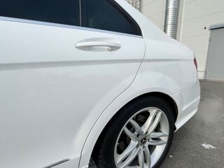 2012 Mercedes-Benz C-Класс 250 III (W204) Рестайлинг, белый, 900000 рублей, вид 2
