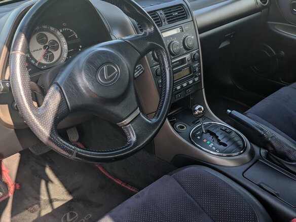 1999 Lexus IS 200 I, серебристый, 800000 рублей - вид 5