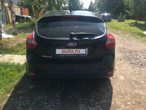 2011 Ford Focus III, чёрный - вид 3