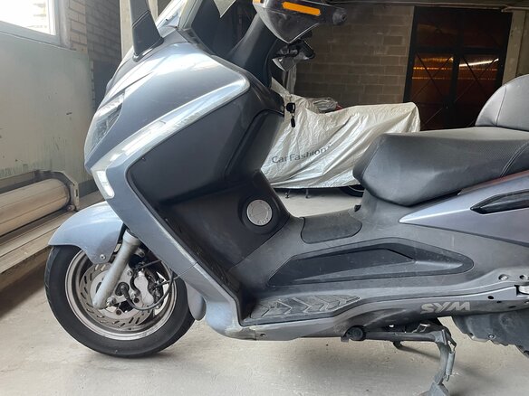 2011 Sym GTS 300, серый, 130000 рублей - вид 4