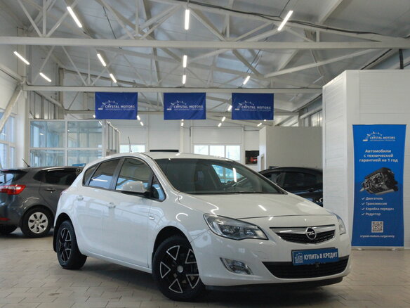 2010 Opel Astra J, белый