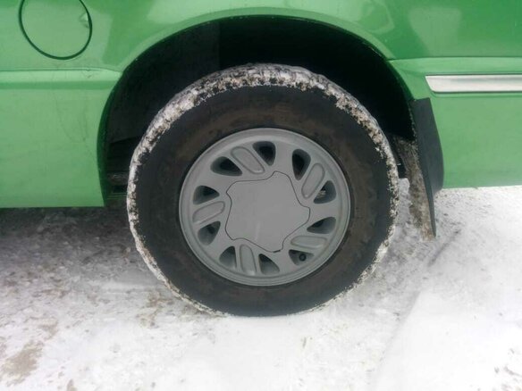 1993 Dodge Caravan Grand II, зелёный - вид 3