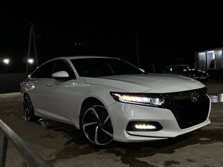 2020 Honda Accord X, белый, 2590000 рублей, вид 5
