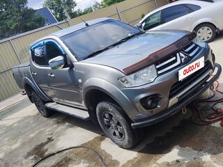 2014 Mitsubishi L200 IV Рестайлинг, серый, 1800000 рублей, вид 1