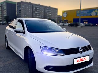 2014 Volkswagen Jetta VI, белый, 850000 рублей, вид 2