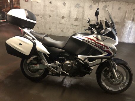 2011 Honda XL1000V Varadero, белый, 1000000 рублей, вид 3