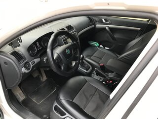 2013 Skoda Octavia DSG7 II (A5) Рестайлинг, белый, 870000 рублей, вид 5