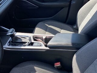 2023 Geely Emgrand II, белый, 1041000 рублей, вид 3