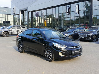 2012 Hyundai Solaris I, чёрный, 599000 рублей, вид 3