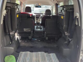 2007 Toyota Voxy II (R70), серебристый, 950000 рублей, вид 5