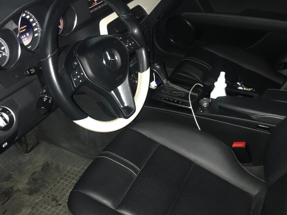 2012 Mercedes-Benz C-Класс 180 BlueEFFICIENCY III (W204) Рестайлинг, красный - вид 5